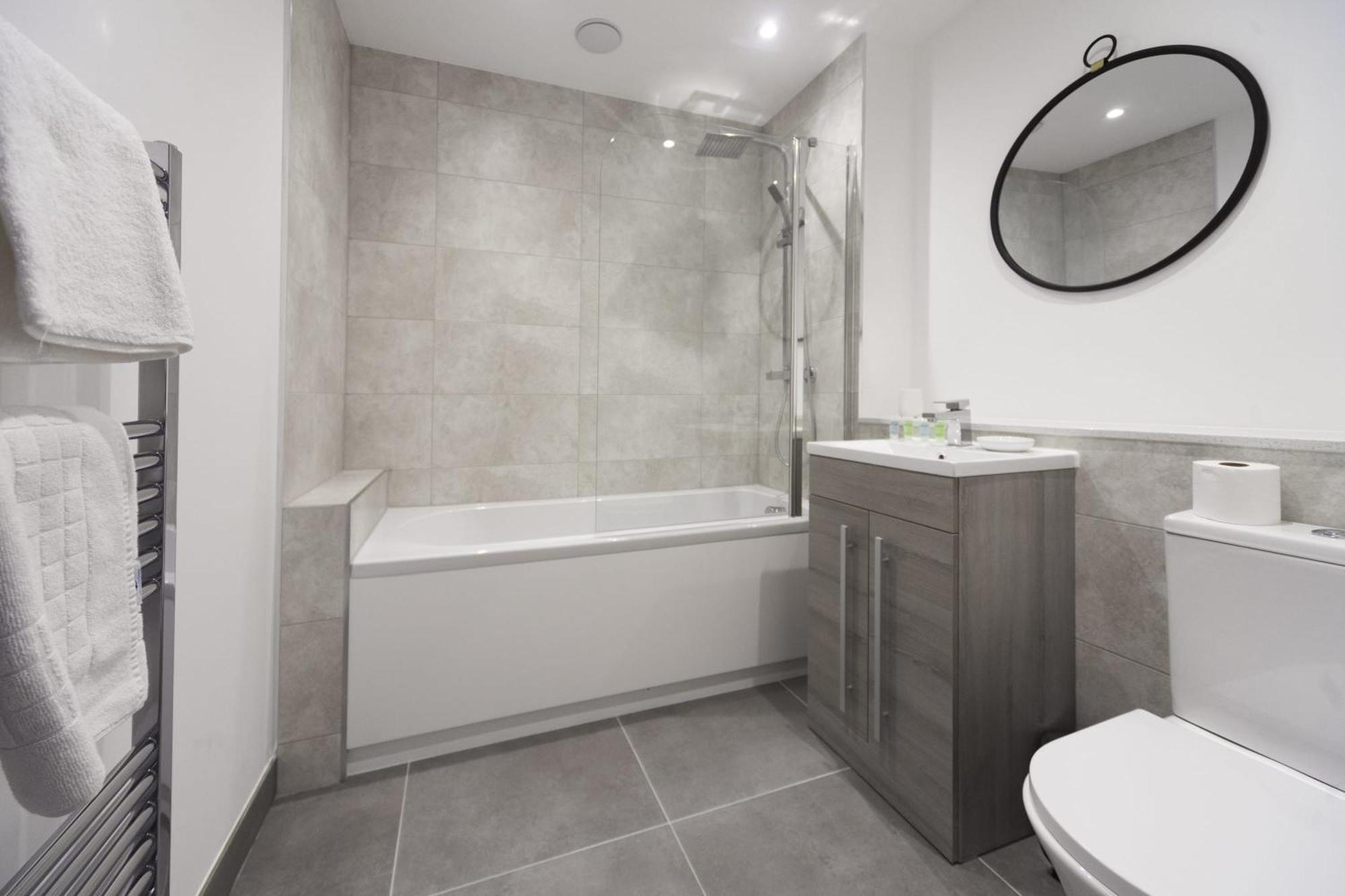 Lovely 2 Bedroom Apartment In Central Ashford Ashford  Exterior photo